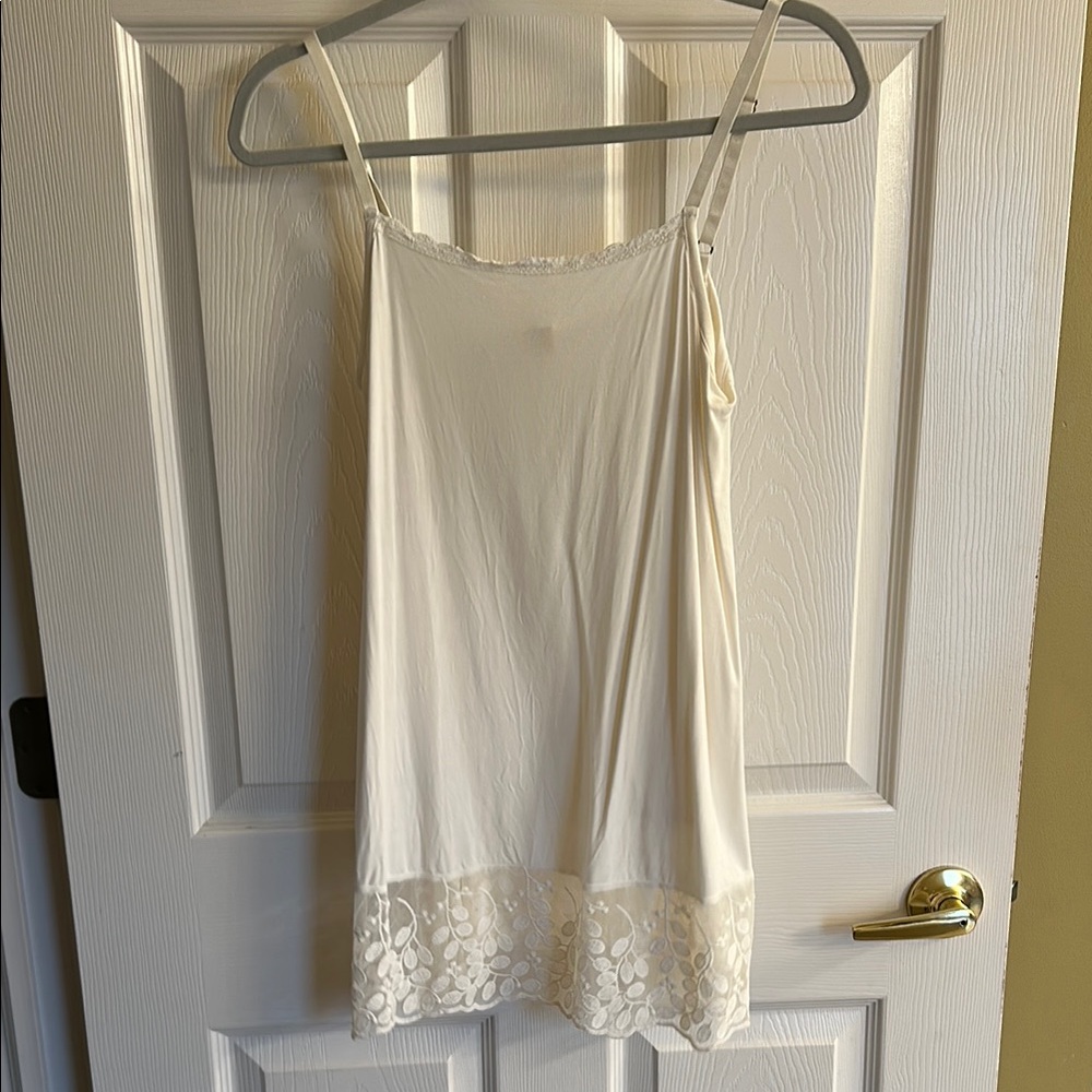 Matilda Jane Layering Camis Elegant Cream Lace and Black Lace Trim Cami Size S